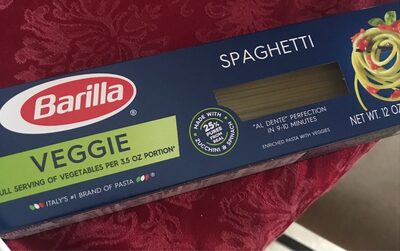 Spaghetti, enriched pasta with veggies