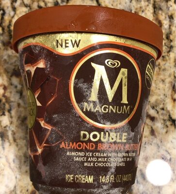 Double almond ice cream with brown butter sauce