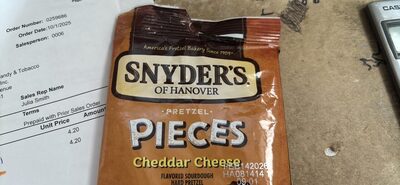 Pretzel Pieces Cheddar Cheese