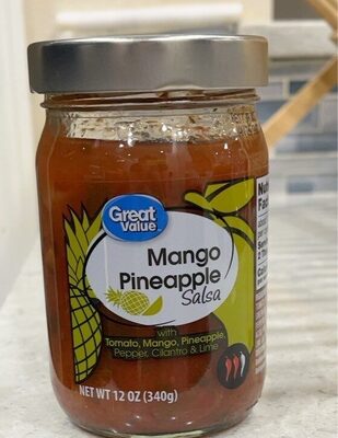 Mango pineapple salsa with tomato