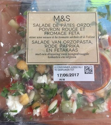 Salade de pates orzo, poivron rouge et fromage feta