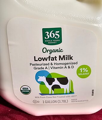 Organic lowfat milk