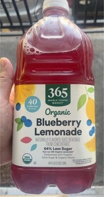 Organic blueberry lemonade