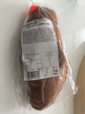 Pain complet tranche