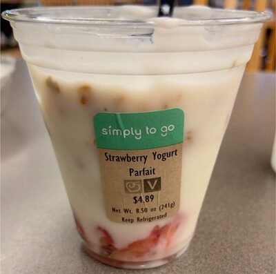 Strawberry yogurt parfair