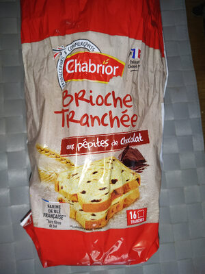 Brioche tranchée aux petites de chocolat