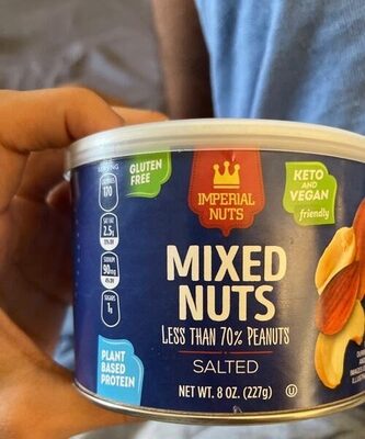 Roasted mixed nuts