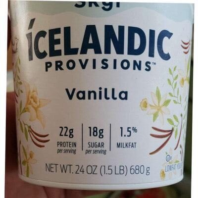 Vanilla traditional skyr lowfat yogurt, vanilla