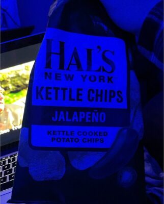 Hal's new york jalapeno kettle cooked potato chips