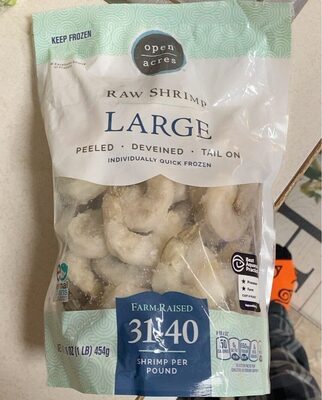Peeled & deveined tail on raw shrimp