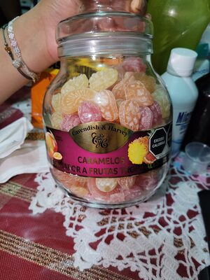Caramelos con sabor a frutas tropicames