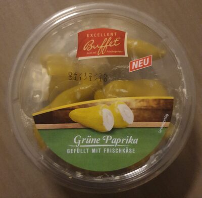 Grüne Paprika gefüllt mit Frischkäse