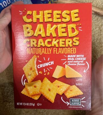Cheese baked crackers