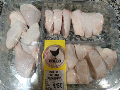 Pollo entero troceado
