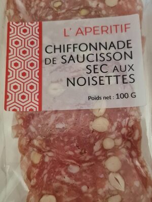 Chiffaunnade de saucisson sec aux noisettes