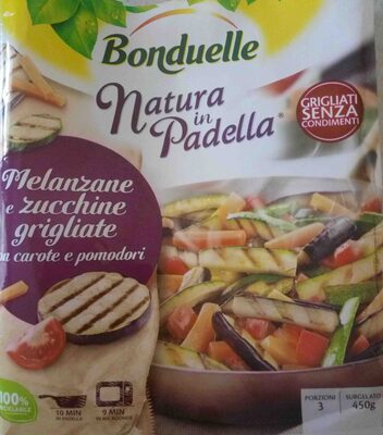 Melanzane e zucchine grigliate con carote e pomodori