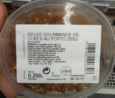 Gelée gourmande en cubes au porto