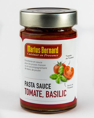 Pasta sauce tomayes basilic