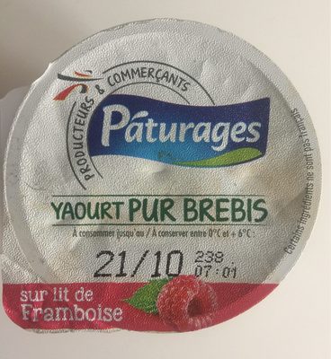 Yaourt pur brebis sur lit de framboise