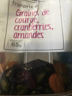 Graines de courge, cranberries, amandes