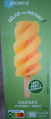 Ananas en bâtonnet