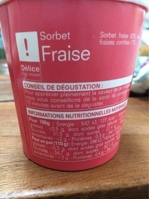 Sorbet Fraise. Le Pot De 140 Millilitres