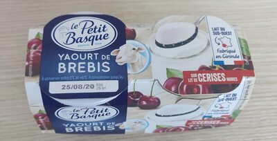 Yaourt de brebis sur lit de cerise noire