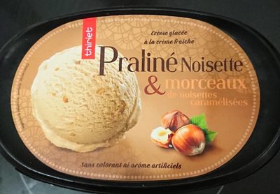 Crème glacée praliné noisettes & morceaux de noisettes caramélisées