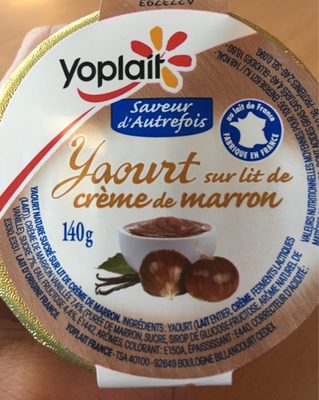 Yaourt nature sucré sur lit de crème de marron, aromatisé