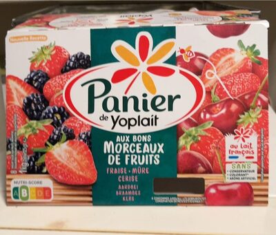 Panier de yoplait aux morceaux de fruits