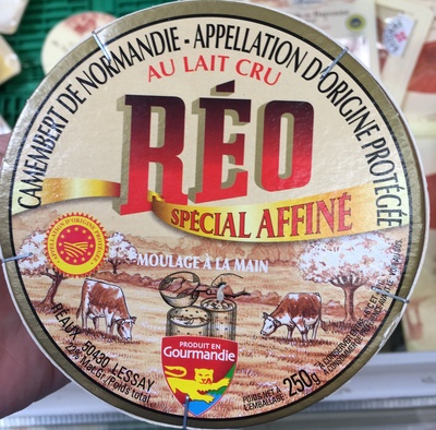 Camembert de Normandie au lait cru spécial affiné