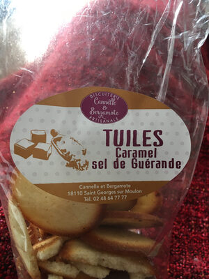 Tuiles saveur caramel au sel de guérande