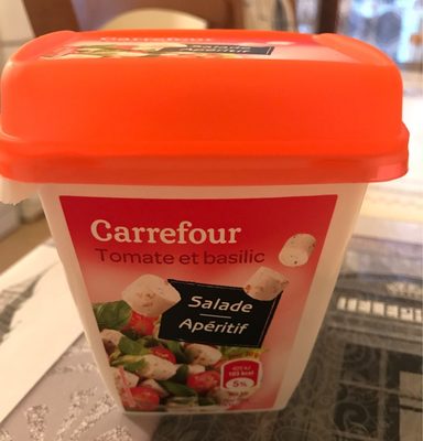Bouchées de fromage tomate basilic