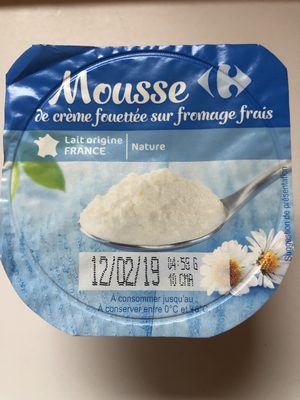 Mousse de crème fouettée sur fromage frais vanille