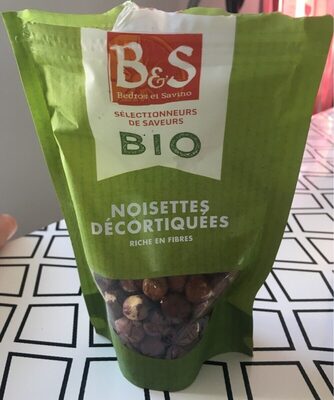 Noisettes décortiquées