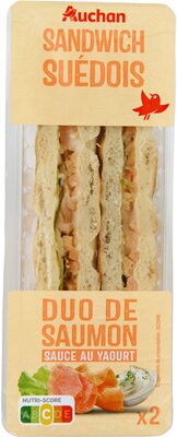 Sandwich suedois duo de saumon sauce au yaourt