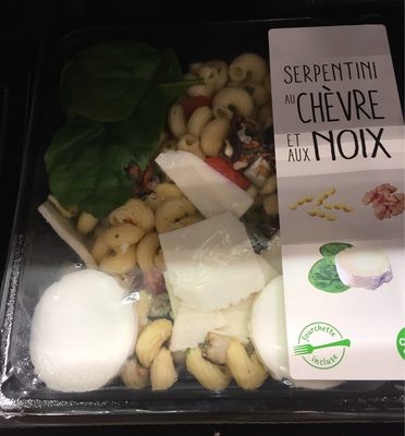 Chevre et noix