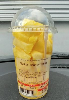 Shaker Ananas cubes