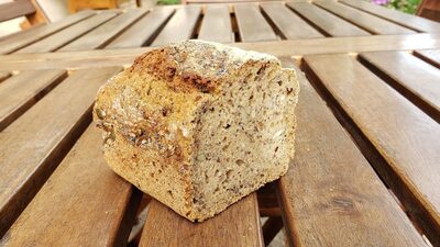 Pain petit epeautre cereales 500gr moule entier