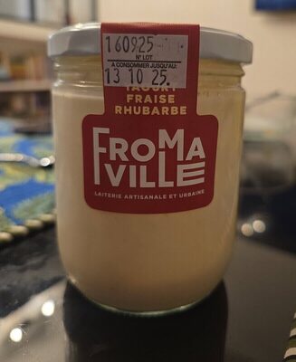 Yaourt fraise rhubarbe