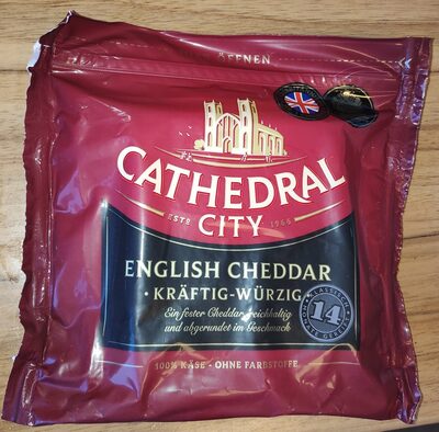 Käse Cheddar, kräftig-würzig, 14 Mon. gereift