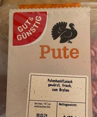 Pute. Putenhackfleisch gewürzt, frisch, zum Braten