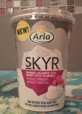 Skyr aux framboises et canneberge