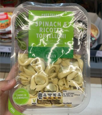 Spinach & ricotta tortelloni