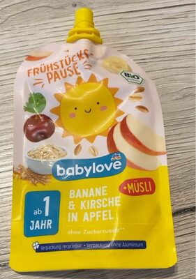 Banane & Kirsche in Apfel + Müsli