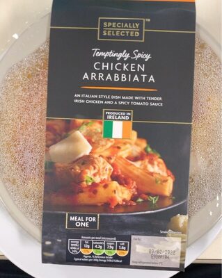 SPECIALLY SELECTED SPICY & RICH Chicken Arrabbiata