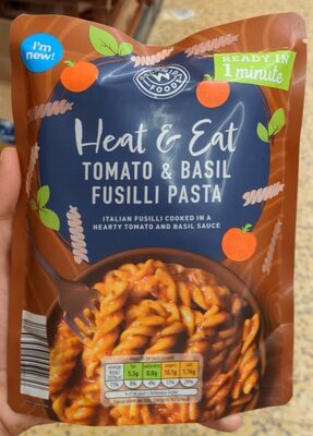 Tomato and basil fusilli pasta