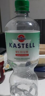 Natürliches Mineralwasser