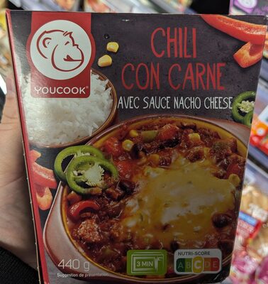 Chili con carne avec sauce nacho cheese