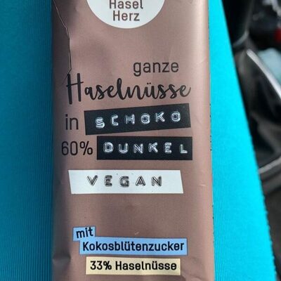 ganze Haselnüsse in Schoko dunkel